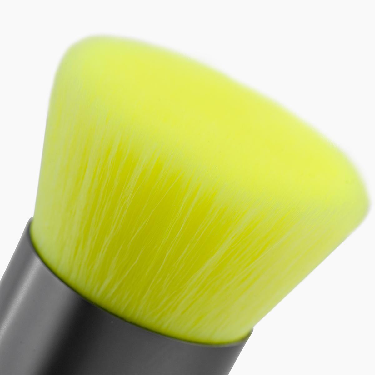 Fluorescent Foundation Brush Set